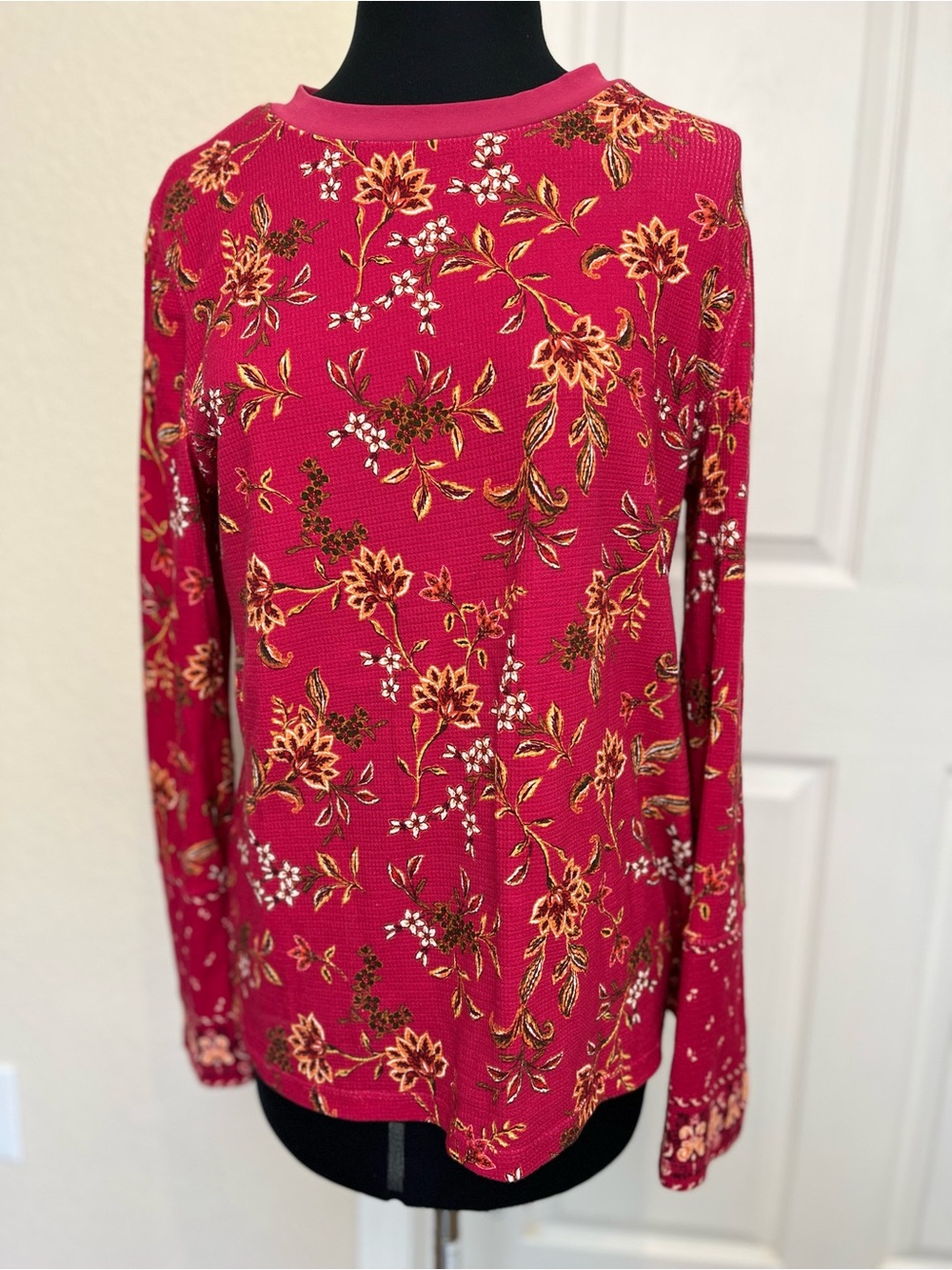 Sundance | Loretta Thermal Waffle Knit Cranberry Pink Floral Crew Neck Top, XL